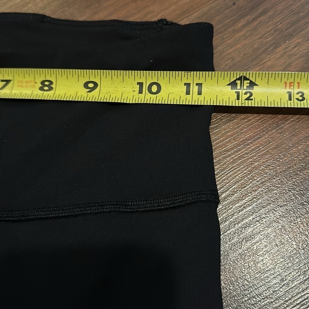 Athleta Ultimate Stash Pocket Laser Cut 7/8 Tights Size XXS Excellent Condition - Picture 13 of 16